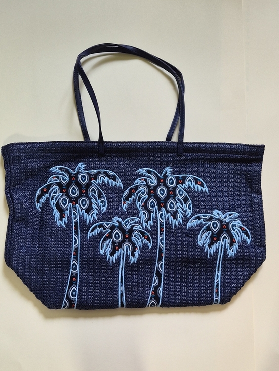 Vera Bradley Handbags - Vera Bradley Large Navy Tote with  Appliqued Palm Tree Design Travel Bag